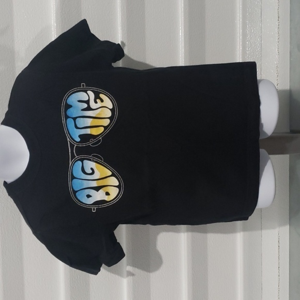 Children's place t-shirt size 4